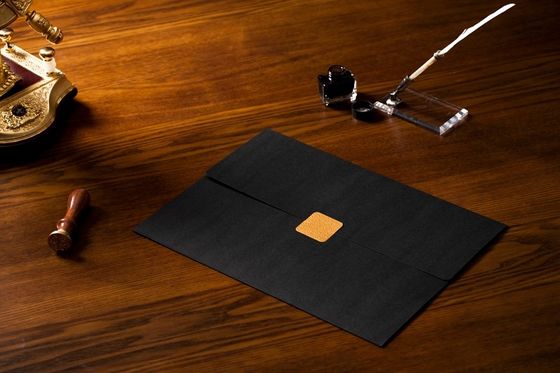 熱い押す証明書のペーパー ホールダー古典的で黒い色のセリウム/SGSの承認